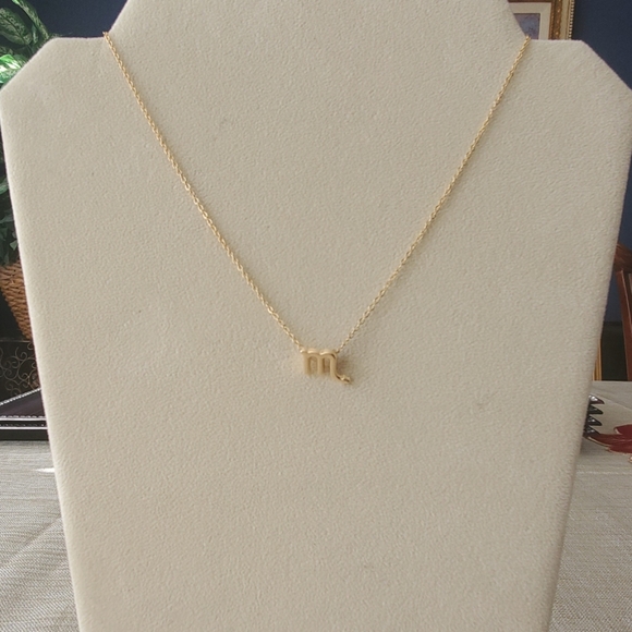 Scorpio astrological sign gold necklace - Picture 4 of 6